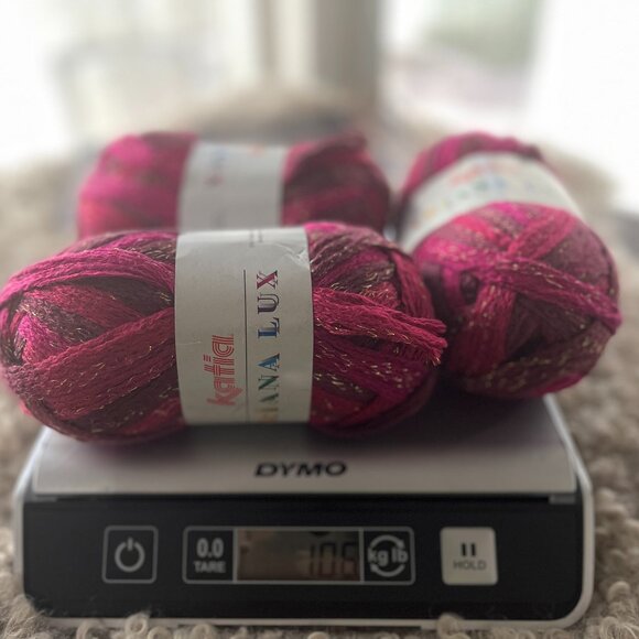 YARN 168 KATIA TRIANA LUX COLOR 32.100G. 33YRDS 95% ACRYLIC 3 BALL YARN LOT - Picture 1 of 4